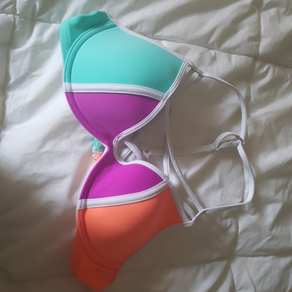 Bikini top
